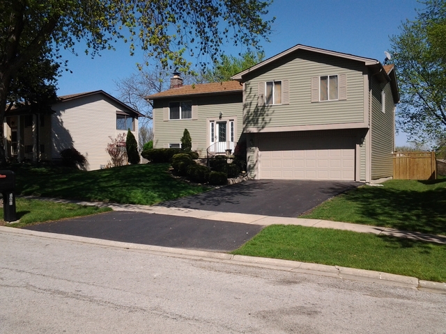 161 Cloverleaf Rd, Matteson, IL 60443 photo 1