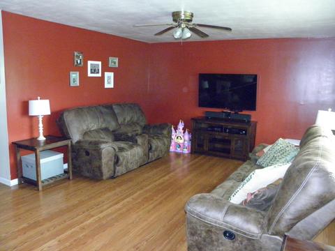 1103 Bartel Rd, Joliet, IL 60433 photo 3
