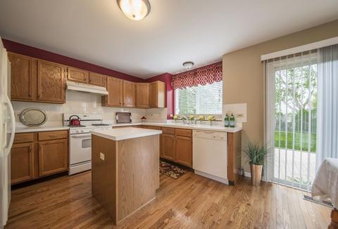 855 Violet Cir, Naperville, IL 60540 photo 9