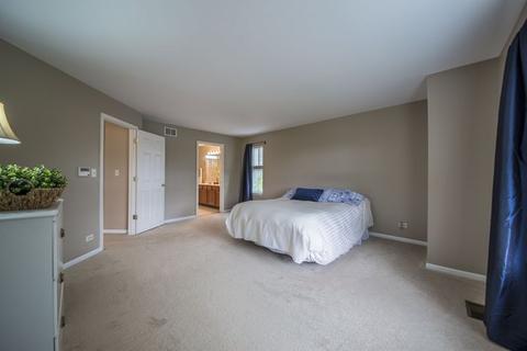 855 Violet Cir, Naperville, IL 60540 photo 12