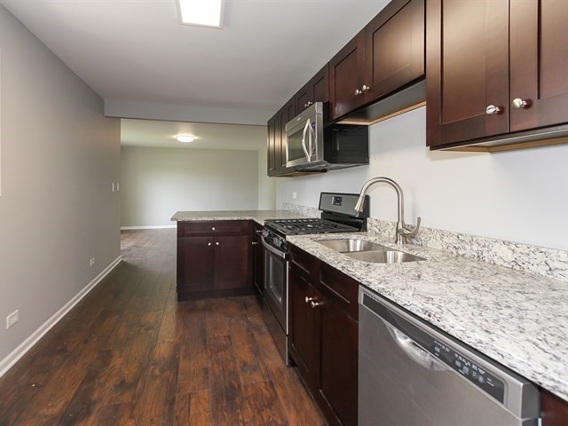 337 Maureen Dr, Wheeling, IL 60090 photo 9