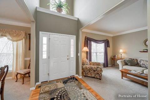 424 Hackney Ln, Oswego, IL 60543 photo 2