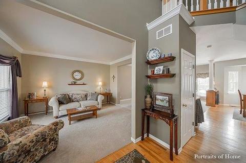 424 Hackney Ln, Oswego, IL 60543 photo 3