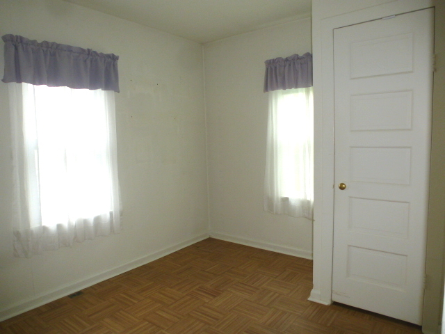 1125 Jackson St, Aurora, IL 60505 photo 12