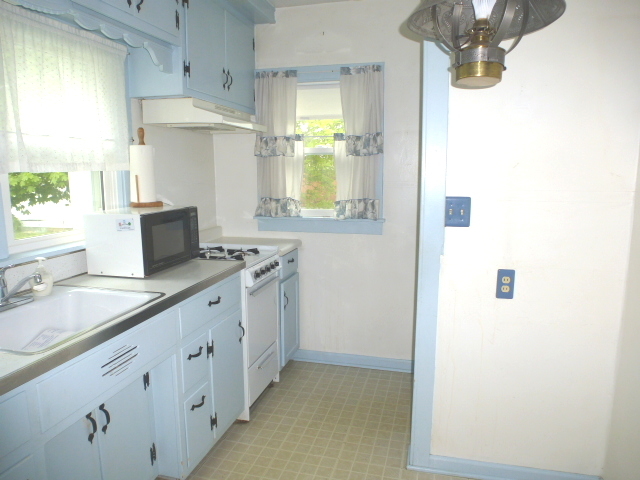 1125 Jackson St, Aurora, IL 60505 photo 9