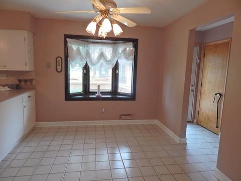 1015 N Curran Rd, Mchenry, IL 60050 photo 4