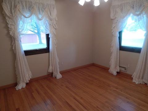 1015 N Curran Rd, Mchenry, IL 60050 photo 8
