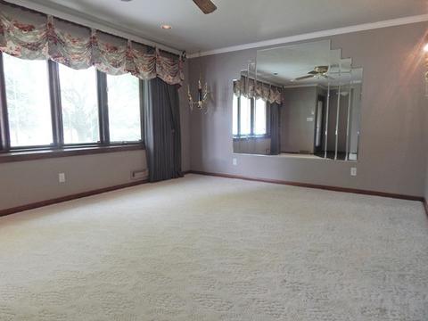 1015 N Curran Rd, Mchenry, IL 60050 photo 2