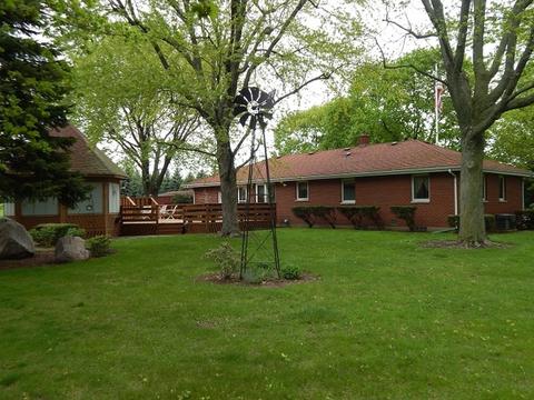1015 N Curran Rd, Mchenry, IL 60050 photo 12