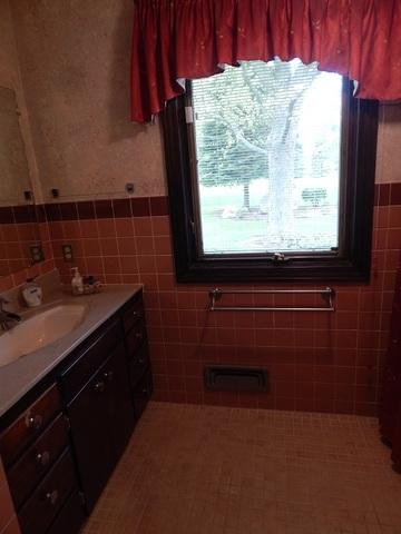 1015 N Curran Rd, Mchenry, IL 60050 photo 9