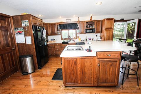 10 Everett Dr, Bismarck, IL 61814 photo 3