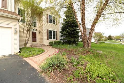 450 Clover Dr, Algonquin, IL 60102 photo 2