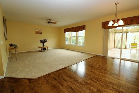 450 Clover Dr, Algonquin, IL 60102 photo 8