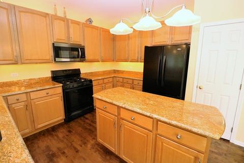 450 Clover Dr, Algonquin, IL 60102 photo 3