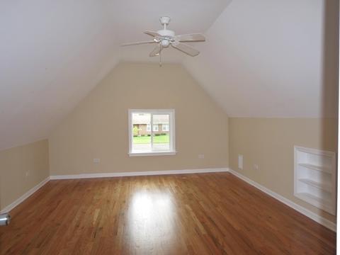 1054 Webster Ln, Des Plaines, IL 60016 photo 10