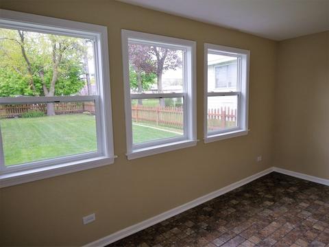 1054 Webster Ln, Des Plaines, IL 60016 photo 16