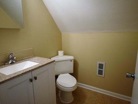 1054 Webster Ln, Des Plaines, IL 60016 photo 11