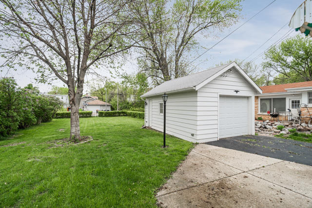 1035 Pearl St, Aurora, IL 60505 photo 24