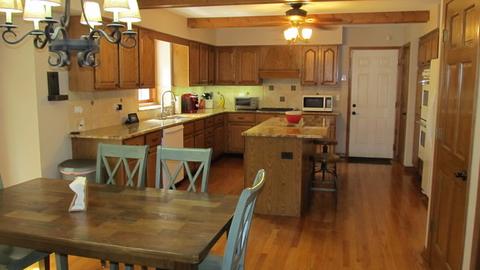 8 Hampton Ct, Algonquin, IL 60102 photo 3