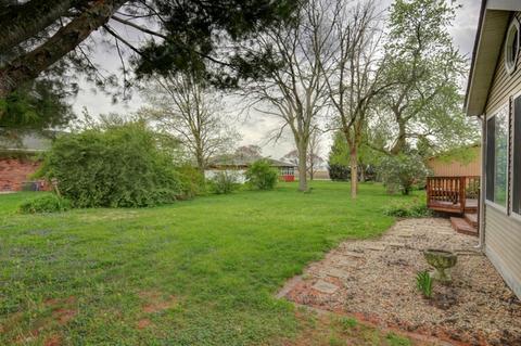 906 S Adams St, Philo, IL 61864 photo 36