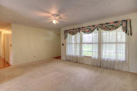 906 S Adams St, Philo, IL 61864 photo 30