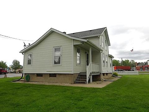 105 Front St, Manhattan, IL 60442 photo 2