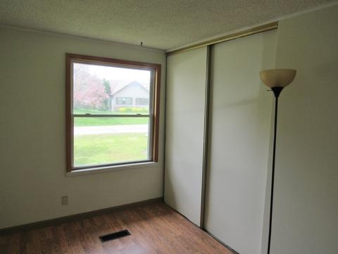 2502 Hyde Park Ave, Holiday Hills, IL 60051 photo 16