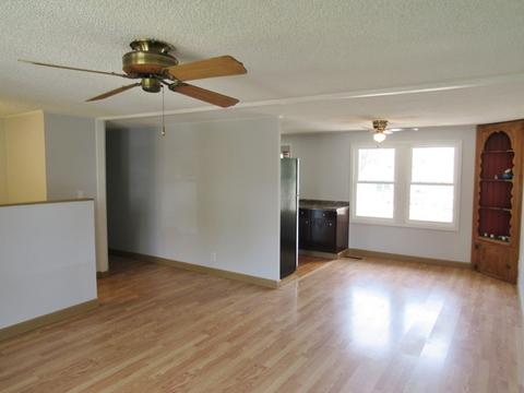 2502 Hyde Park Ave, Holiday Hills, IL 60051 photo 3