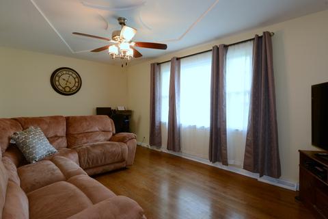 1821 Lily St, Aurora, IL 60505 photo 8