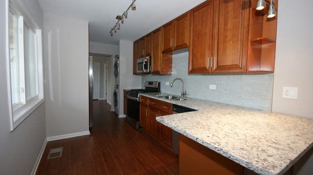 748 S Wayne Pl, Wheeling, IL 60090 photo 6