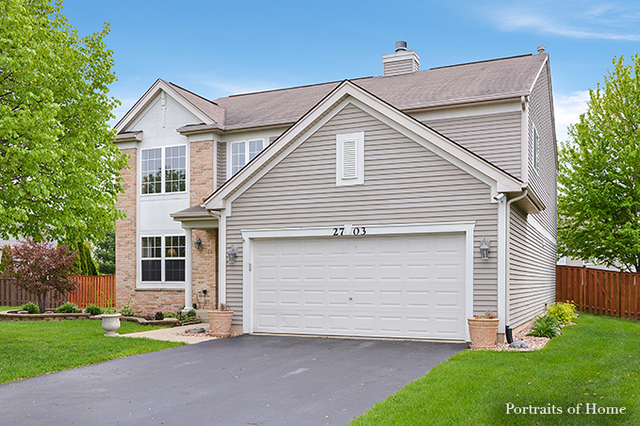 2703 Rosehall Ln, Aurora, IL 60503 photo 1