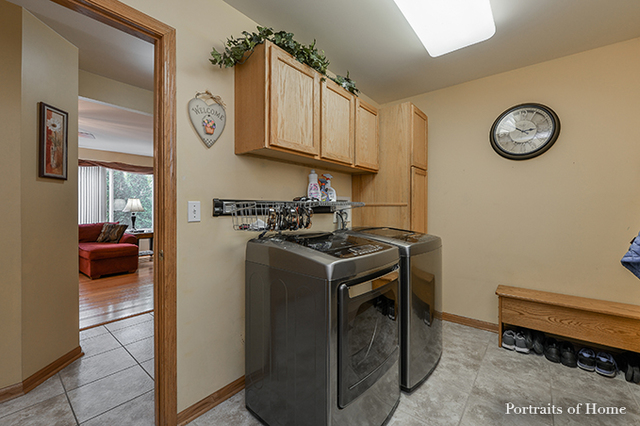 2703 Rosehall Ln, Aurora, IL 60503 photo 12
