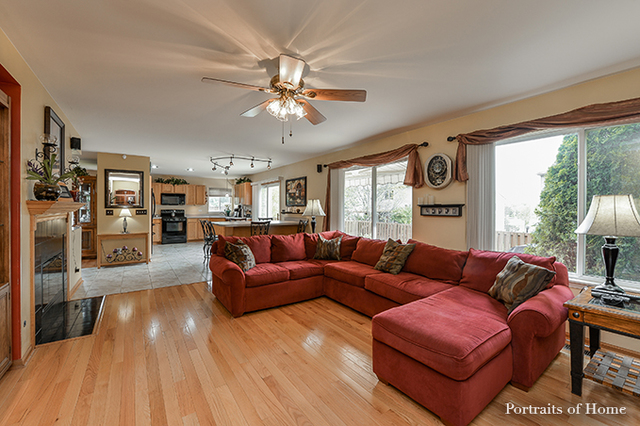 2703 Rosehall Ln, Aurora, IL 60503 photo 9