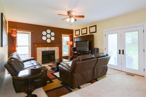 1677 Apache Dr, Naperville, IL 60563 photo 6