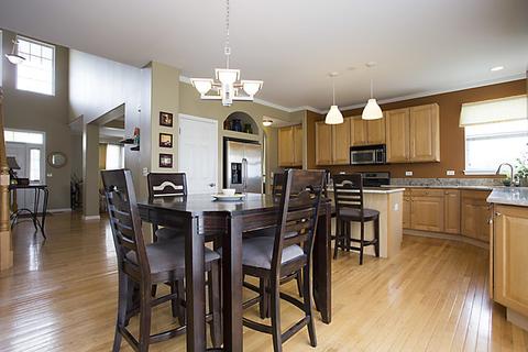 2942 Thunderbird Ct, Aurora, IL 60503 photo 9