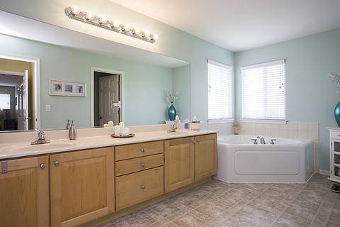 2942 Thunderbird Ct, Aurora, IL 60503 photo 25