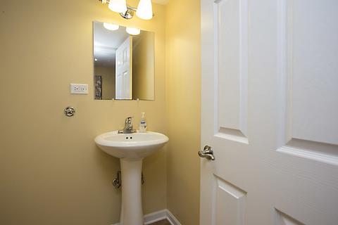 2942 Thunderbird Ct, Aurora, IL 60503 photo 30