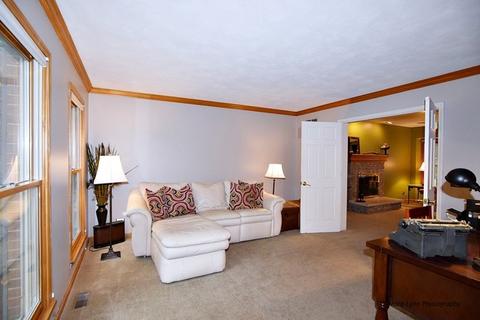 2089 Eldorado Dr, Geneva, IL 60134 photo 9