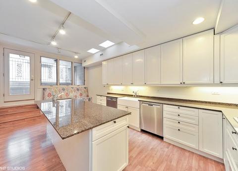 46 Elm St, Chicago, IL 60611 photo 5