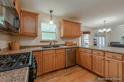 132 Forestview Ln, Aurora, IL 60502 photo 11