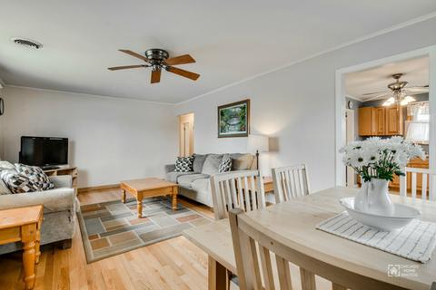 710 E Algonquin Rd, Des Plaines, IL 60016 photo 4