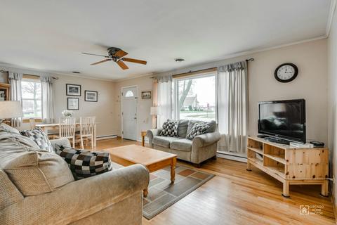 710 E Algonquin Rd, Des Plaines, IL 60016 photo 3