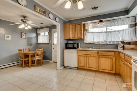 710 E Algonquin Rd, Des Plaines, IL 60016 photo 7