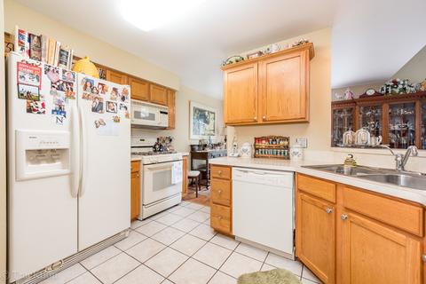 1129 E Danbury Dr, Cary, IL 60013 photo 6