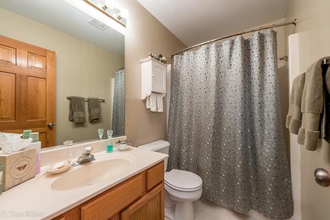 1129 E Danbury Dr, Cary, IL 60013 photo 11