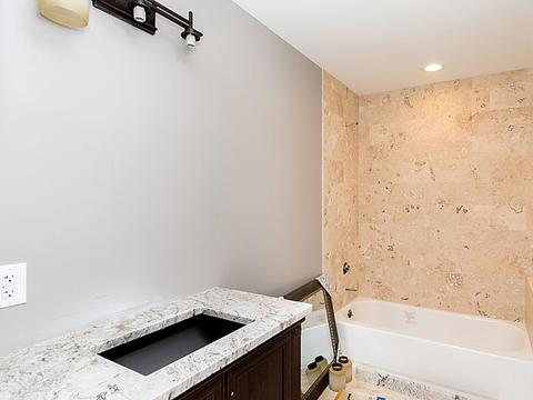4239 S Dr Martin Luther King Jr Dr, Chicago, IL 60653 photo 1