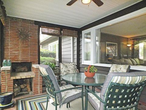 979 E Grant Dr, Des Plaines, IL 60016 photo 16
