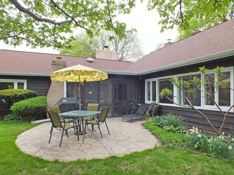979 E Grant Dr, Des Plaines, IL 60016 photo 21