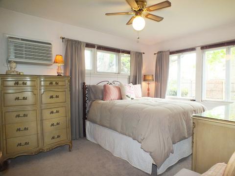 979 E Grant Dr, Des Plaines, IL 60016 photo 12