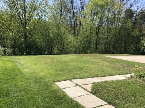 77 Siems Cir, Roselle, IL 60172 photo 2